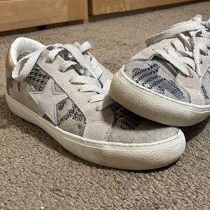 Steve Madden Philosophy Sneaker